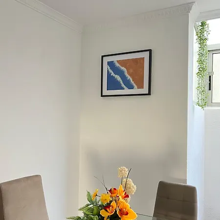 Spacious & Centrally-located Apartment Arona (Tenerife)