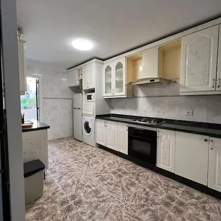 New Modern & Centrally-located *