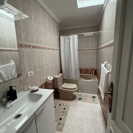 Spacious & Centrally-located Arona